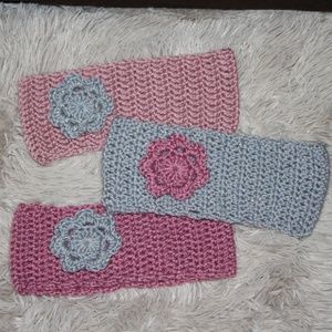 Beautiful NWOT Winter Crocheted Earwarmers